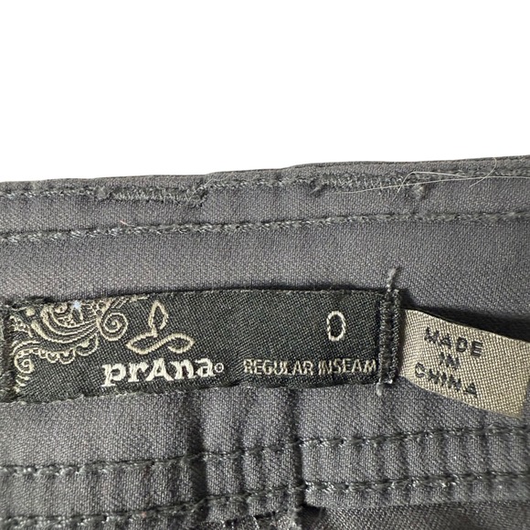 Prana Women's 0 Black Cargo Hiking Pants Regular Inseam Outdoors Nature Trail - Picture 2 of 9